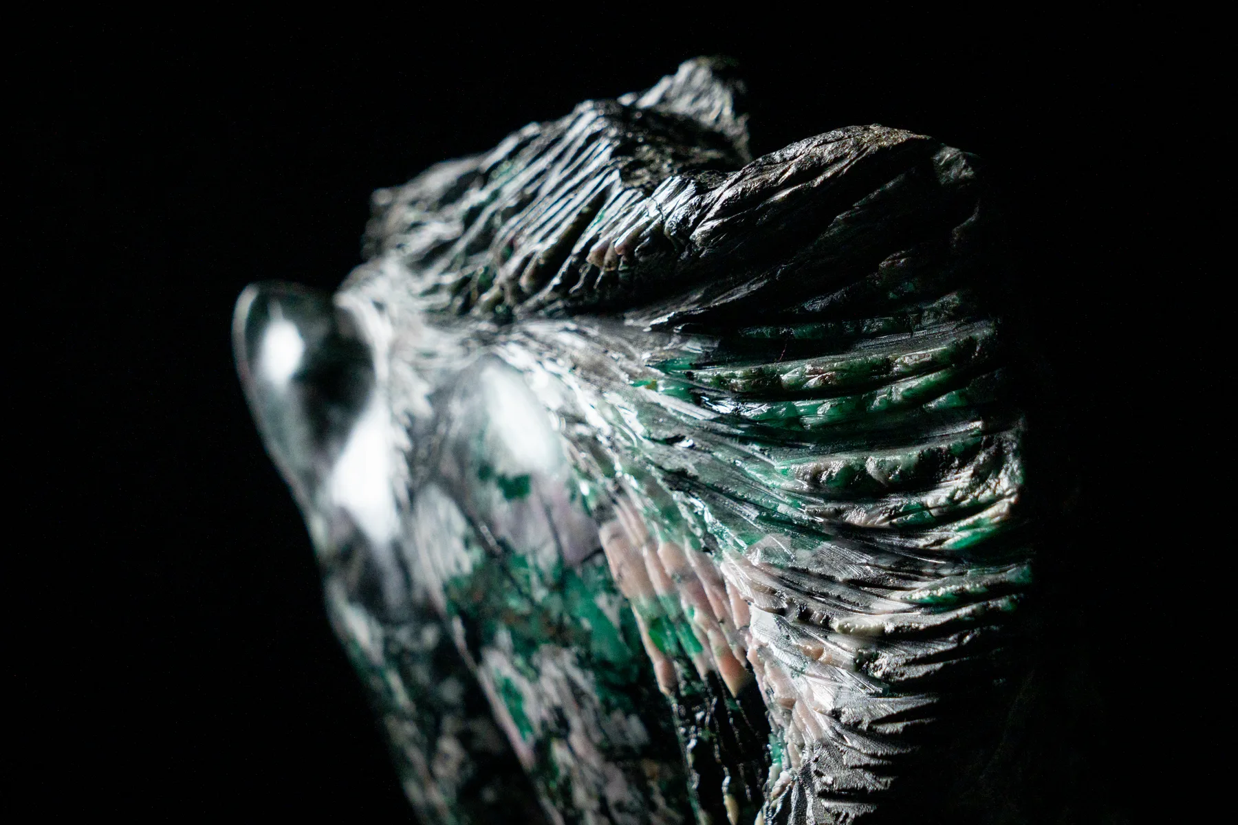 Mane carving detail